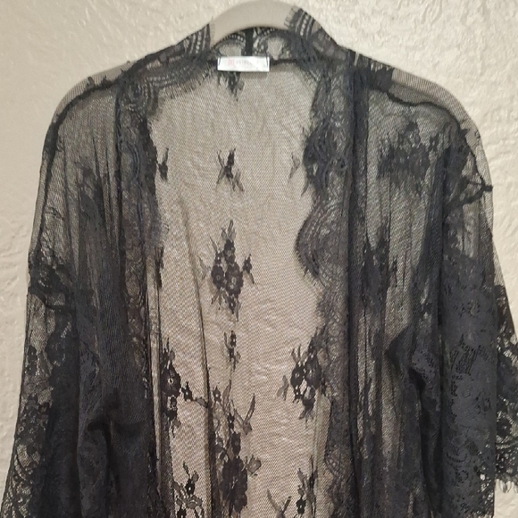 Avid Love Chic Black Lace Robe for Women Size M - Picture 4 of 6